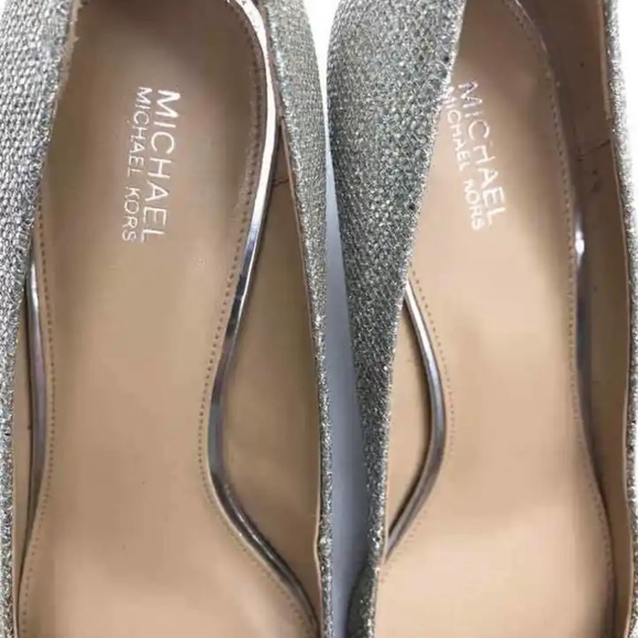 MICHAEL Michael Kors Silver Size 9 Shimmer Pump Heels - Picture 7 of 7
